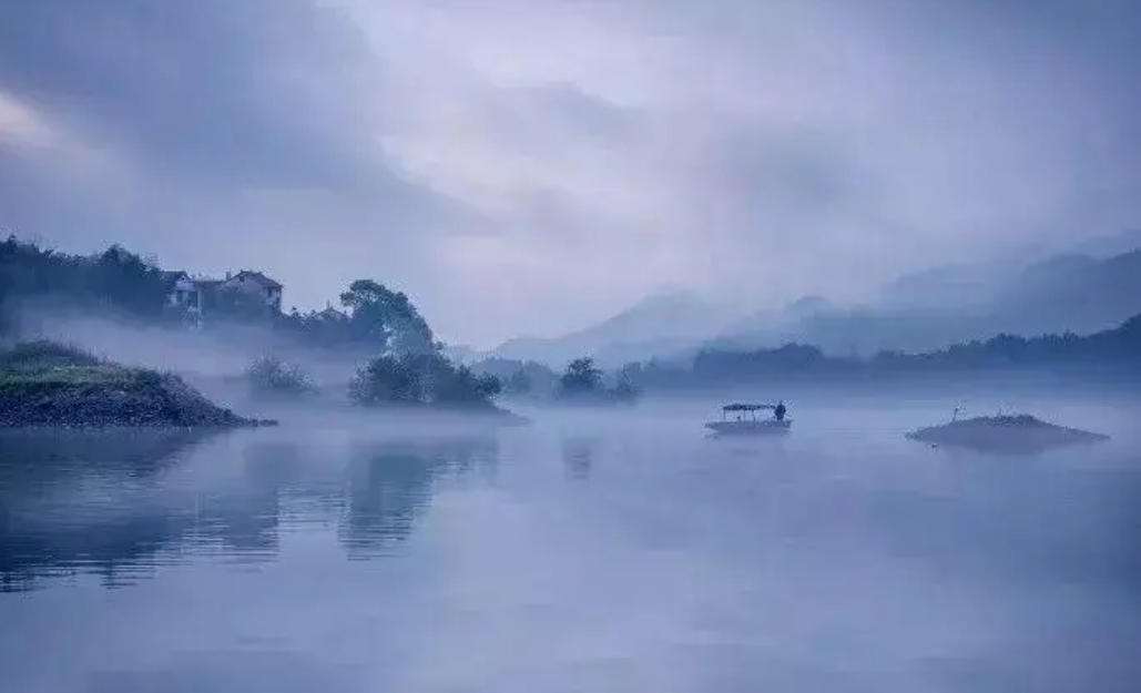 途經(jīng)歲月，淡寫(xiě)時(shí)光